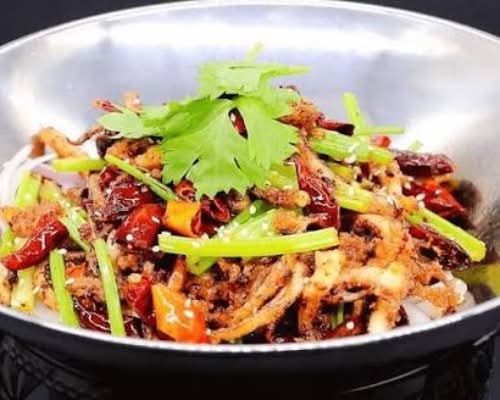 HP4.干锅鱿鱼 Stir Fried Calamari in Sichuan Dry Pot